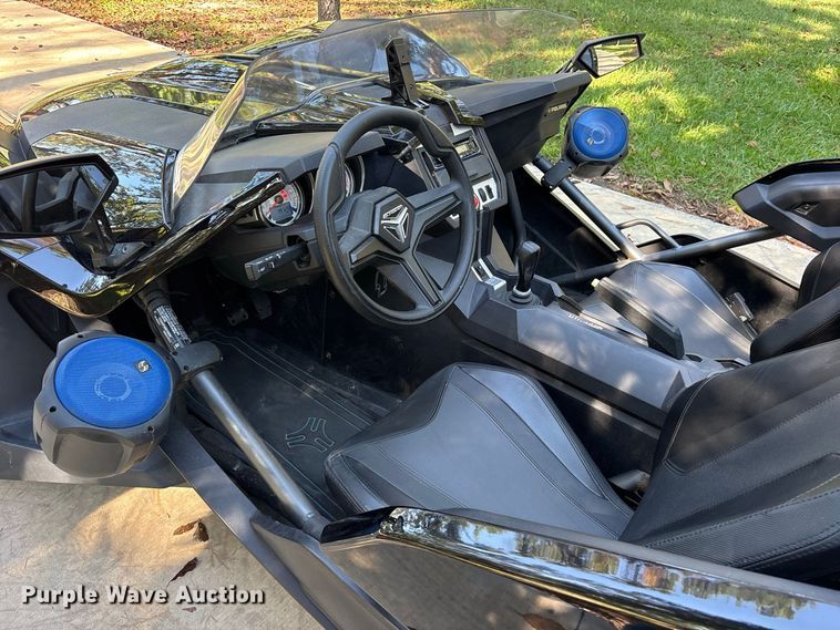 image for item ES8277 2017 Polaris Slingshot motorcycle