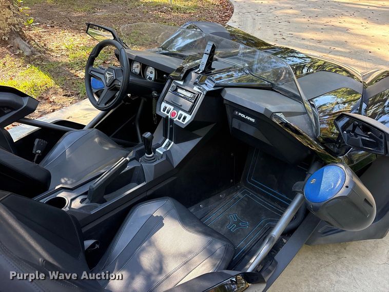 image for item ES8277 2017 Polaris Slingshot motorcycle