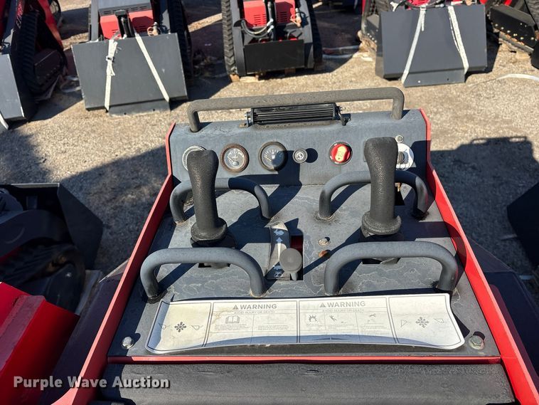 image for item ES8345 Erie SCL850 compact utility loader