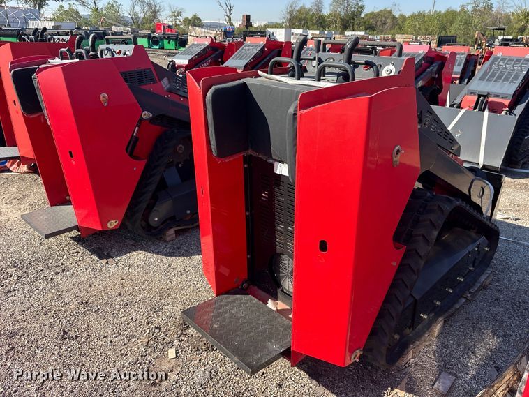 image for item ES8347 Erie SCL850 compact utility loader