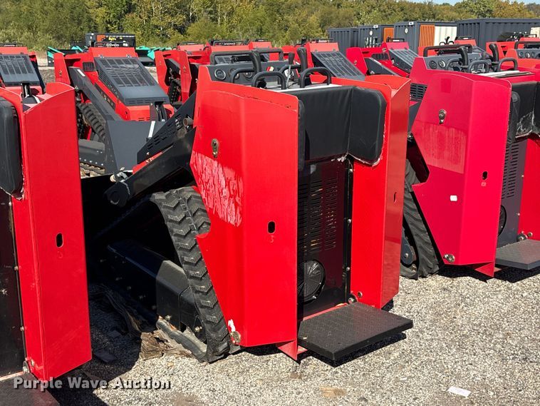 image for item ES8348 Erie SCL850 compact utility loader