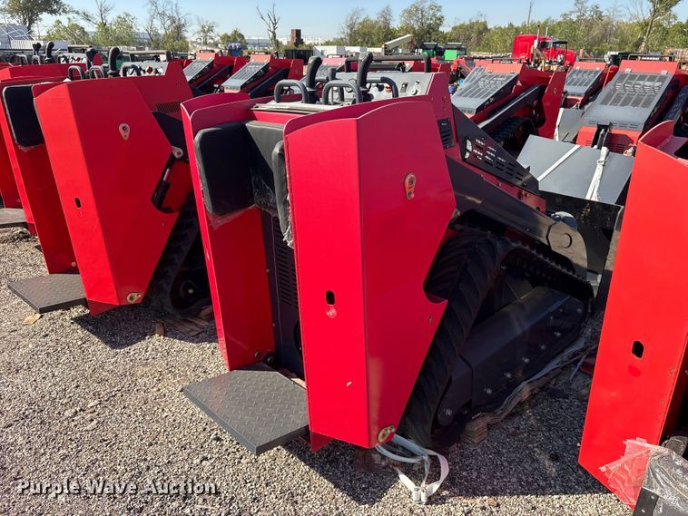image for item ES8349 Erie SCL850 compact utility loader