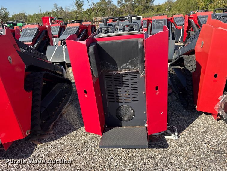 image for item ES8349 Erie SCL850 compact utility loader