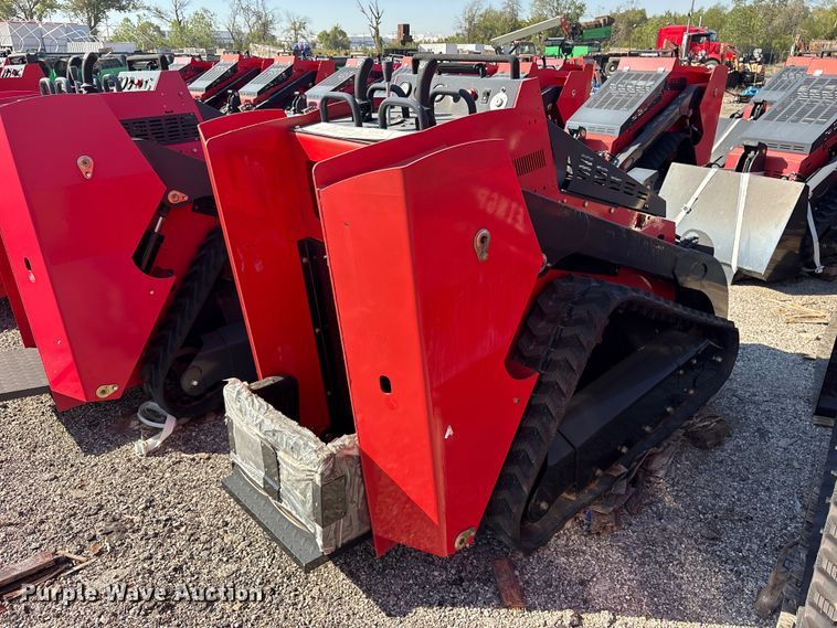 image for item ES8350 Erie SCL850 compact utility loader