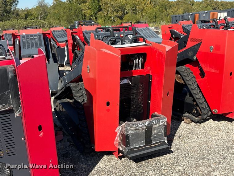 image for item ES8350 Erie SCL850 compact utility loader