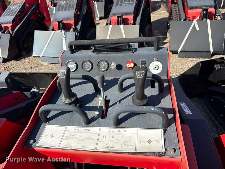 image for item ES8350 Erie SCL850 compact utility loader
