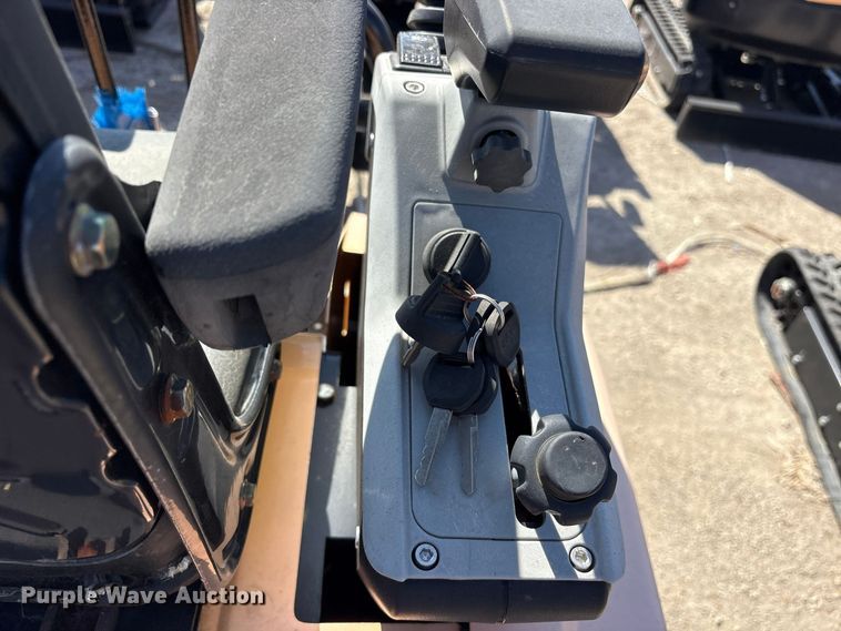 image for item ES8365 2024 Erie EM15 mini excavator