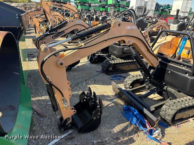image for item ES8389 2024 Erie EM15 mini excavator