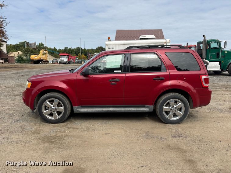 image for item ET8681 2011 Ford Escape SUV