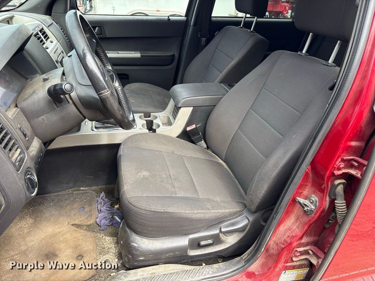 image for item ET8681 2011 Ford Escape SUV