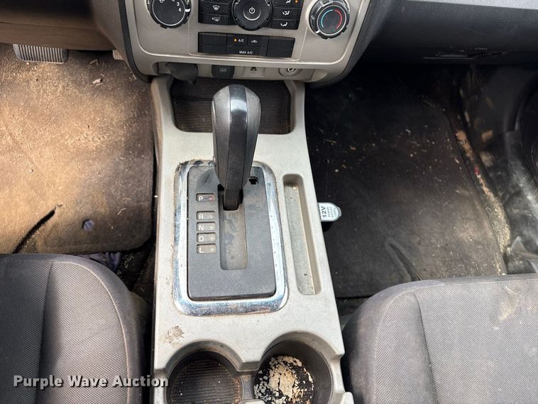 image for item ET8681 2011 Ford Escape SUV