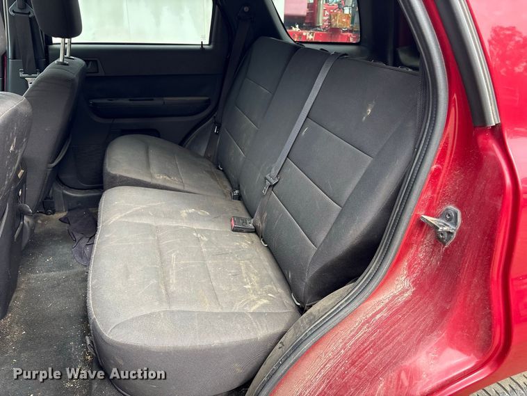 image for item ET8681 2011 Ford Escape SUV