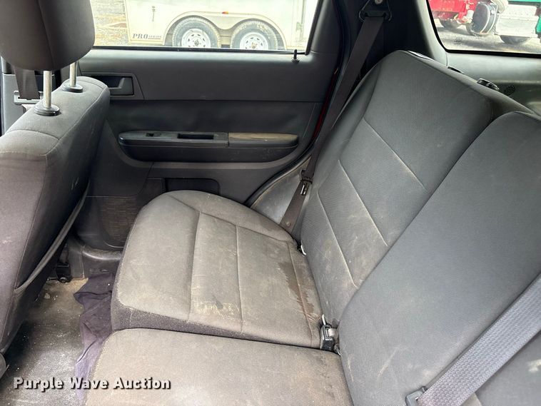 image for item ET8681 2011 Ford Escape SUV