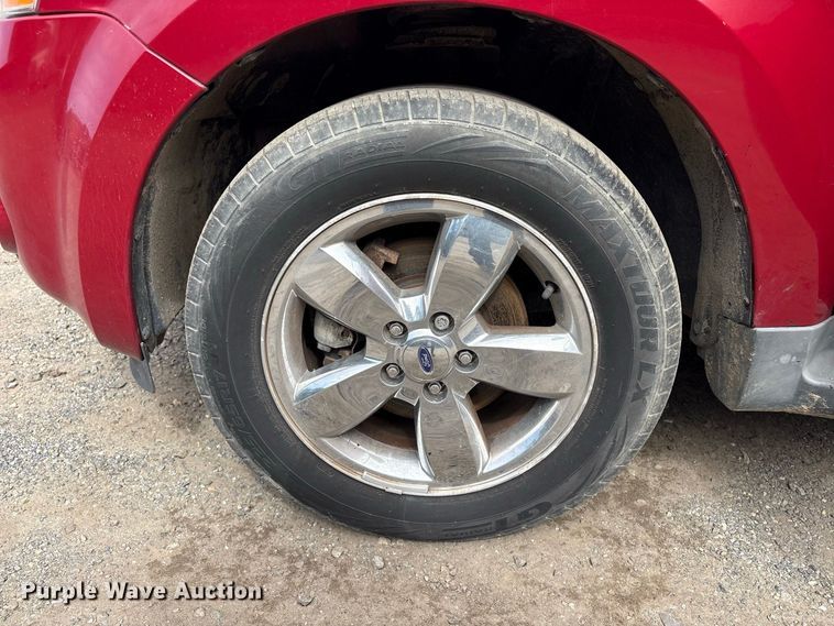 image for item ET8681 2011 Ford Escape SUV