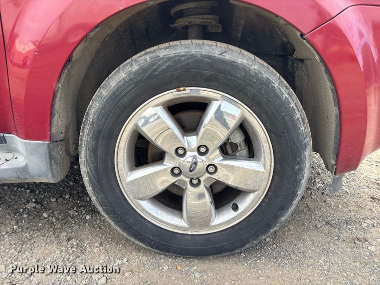 image for item ET8681 2011 Ford Escape SUV