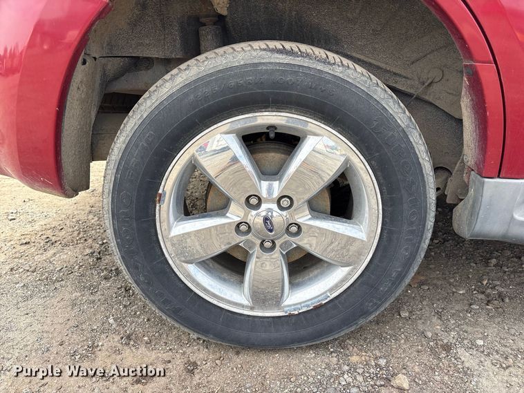 image for item ET8681 2011 Ford Escape SUV