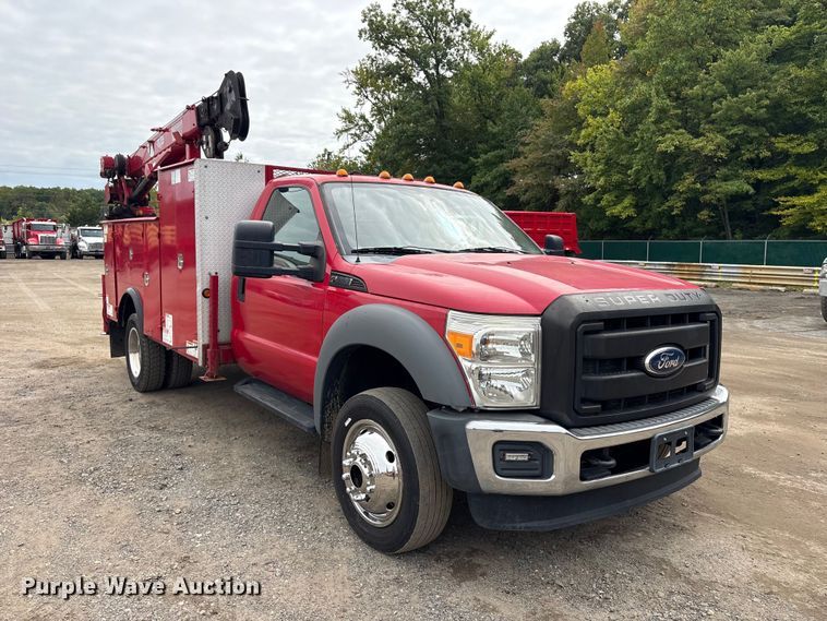 image for item ET8683 2011 Ford F550 Super Duty utility / service truck