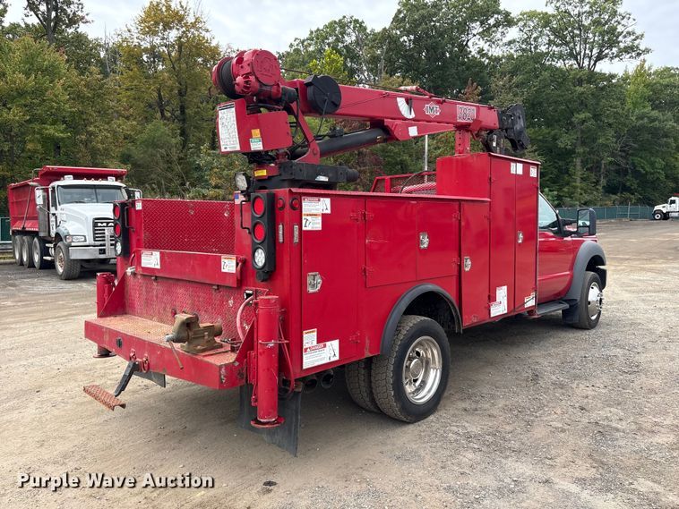 image for item ET8683 2011 Ford F550 Super Duty utility / service truck