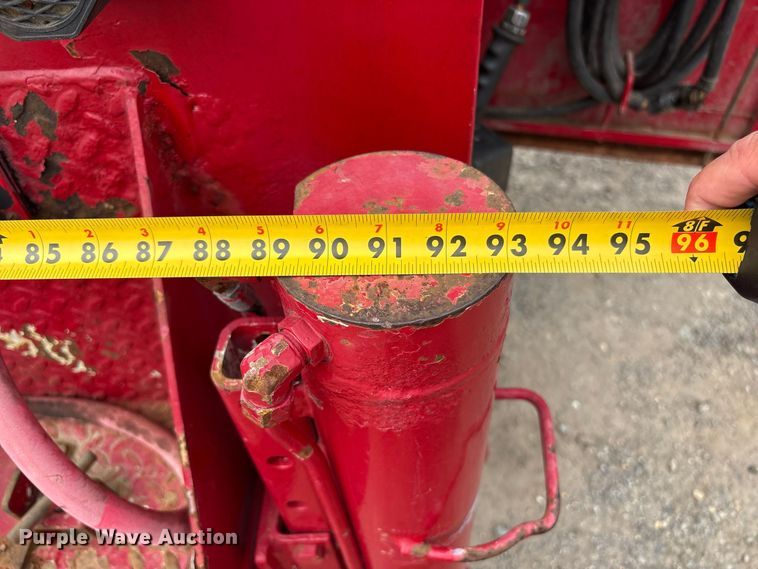 image for item ET8683 2011 Ford F550 Super Duty utility / service truck