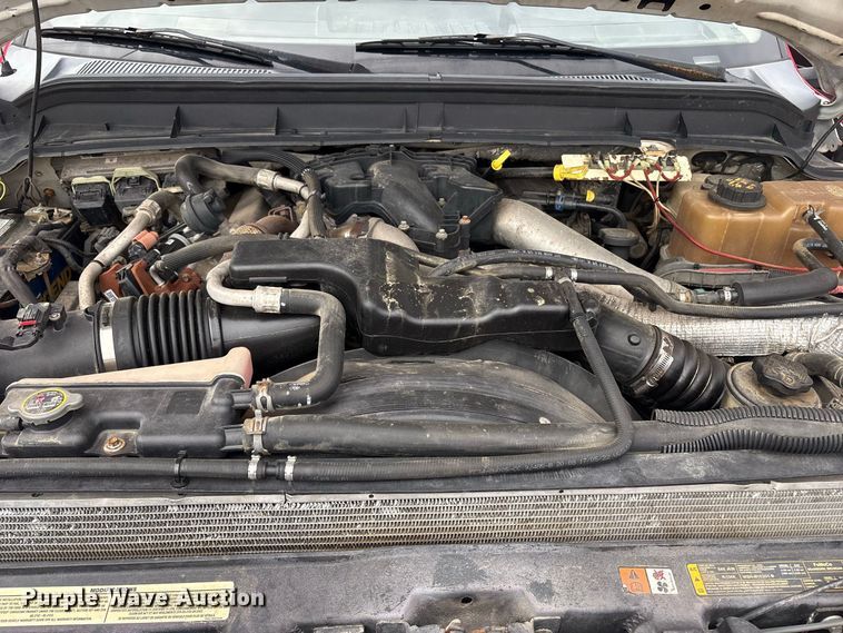 image for item ET8683 2011 Ford F550 Super Duty utility / service truck