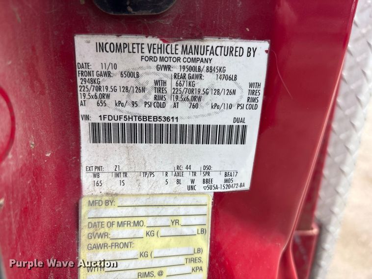 image for item ET8683 2011 Ford F550 Super Duty utility / service truck