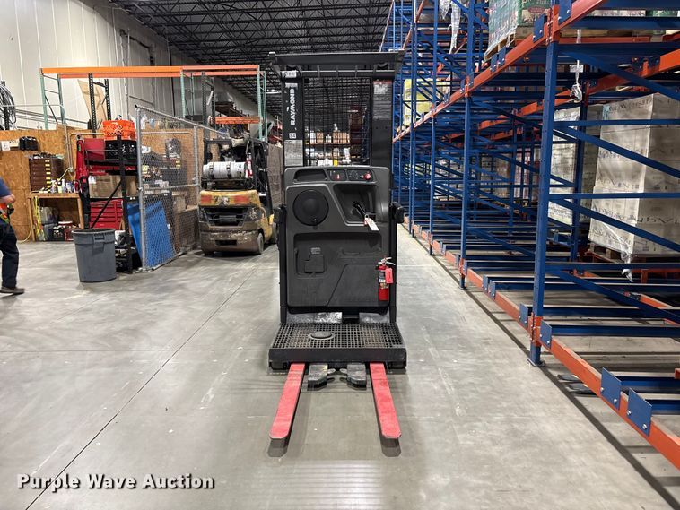 image for item ET8684 2015 Raymond 520-OPC30TT order picker