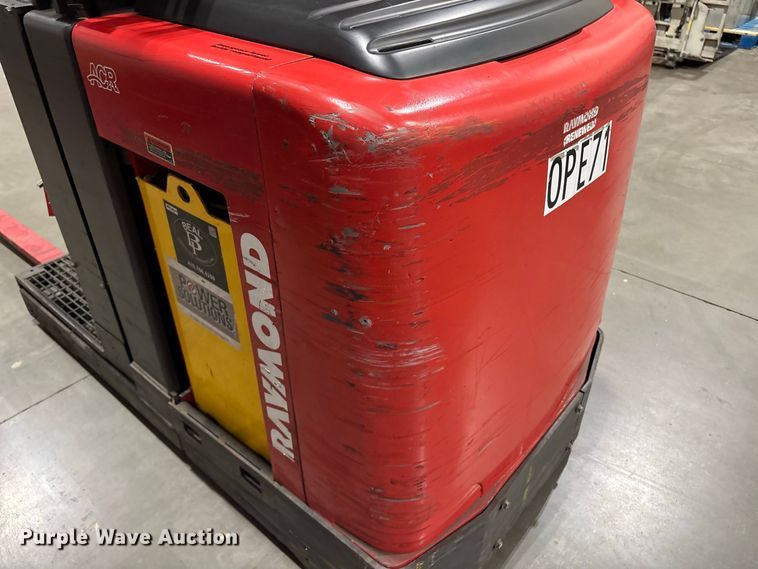 image for item ET8684 2015 Raymond 520-OPC30TT order picker