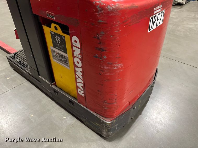 image for item ET8684 2015 Raymond 520-OPC30TT order picker