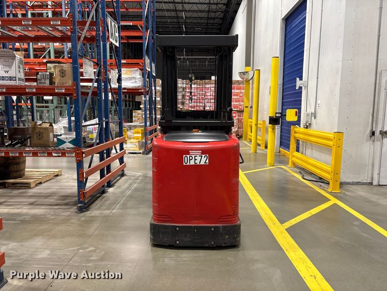 image for item ET8685 2015 Raymond 520-OPC30TT order picker
