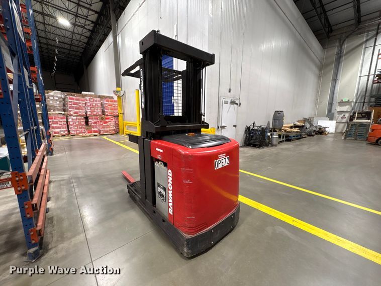 image for item ET8685 2015 Raymond 520-OPC30TT order picker