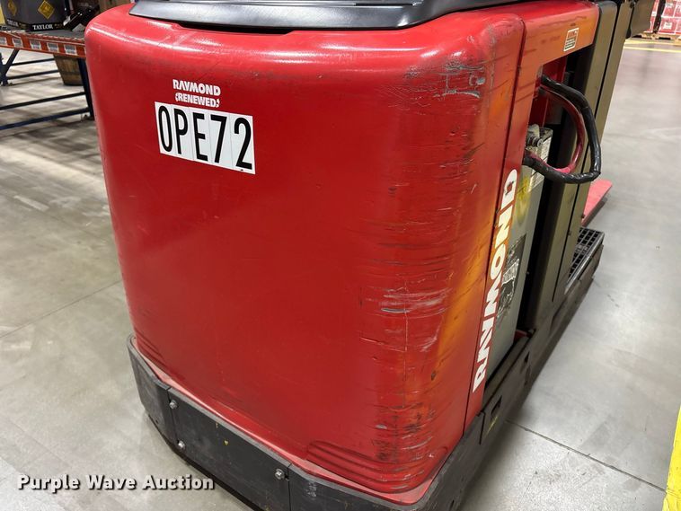 image for item ET8685 2015 Raymond 520-OPC30TT order picker