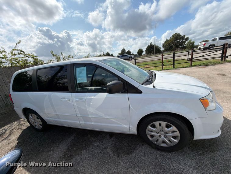 image for item EU0961 2016 Dodge Grand Caravan van