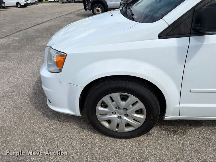 image for item EU0961 2016 Dodge Grand Caravan van