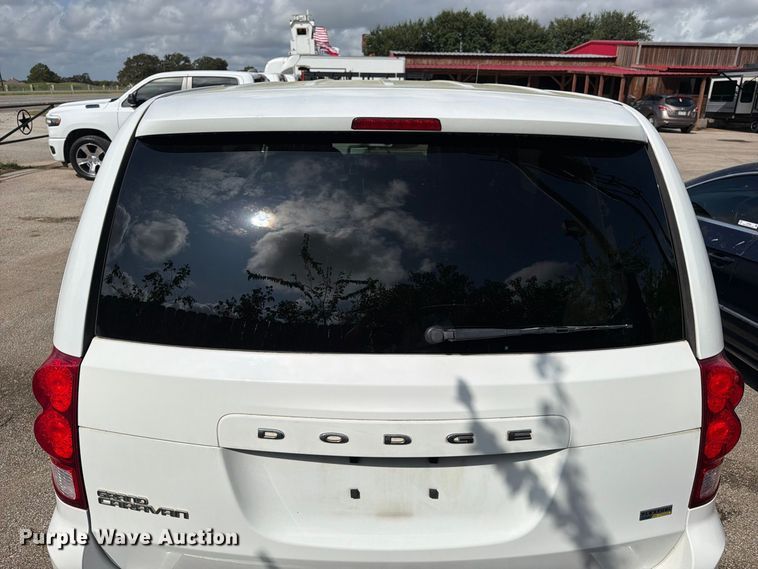 image for item EU0961 2016 Dodge Grand Caravan van
