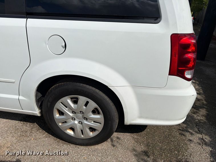 image for item EU0961 2016 Dodge Grand Caravan van