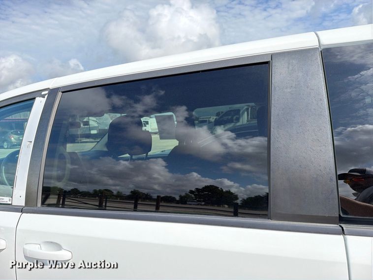 image for item EU0961 2016 Dodge Grand Caravan van