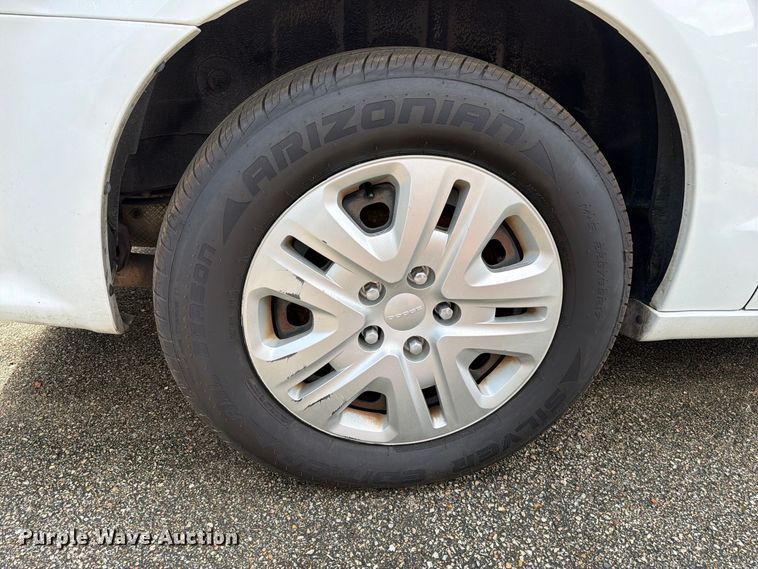 image for item EU0961 2016 Dodge Grand Caravan van