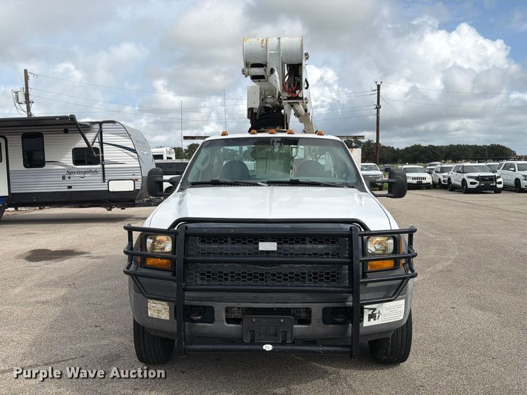 image for item EU0965 2006 Ford F550 bucket truck