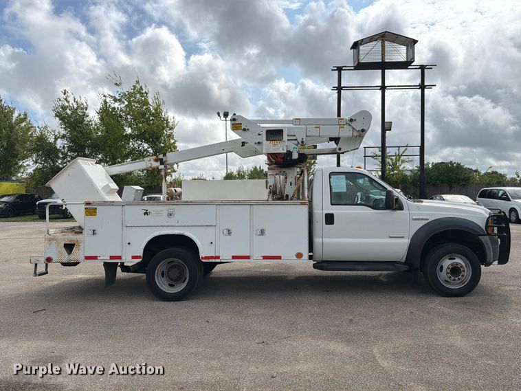 image for item EU0965 2006 Ford F550 bucket truck