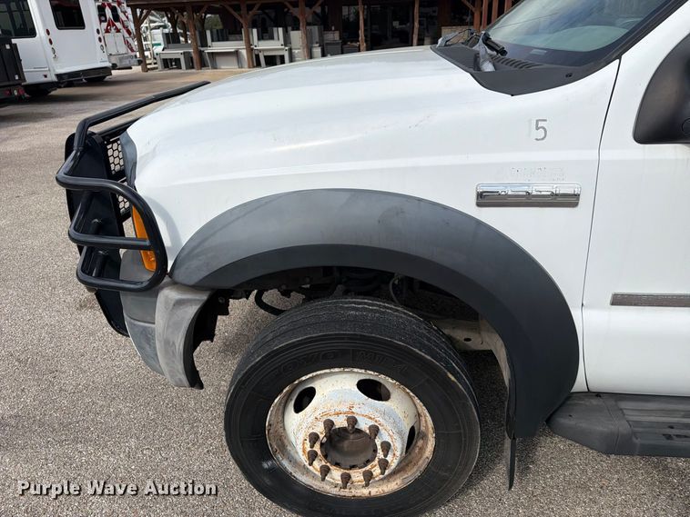 image for item EU0965 2006 Ford F550 bucket truck