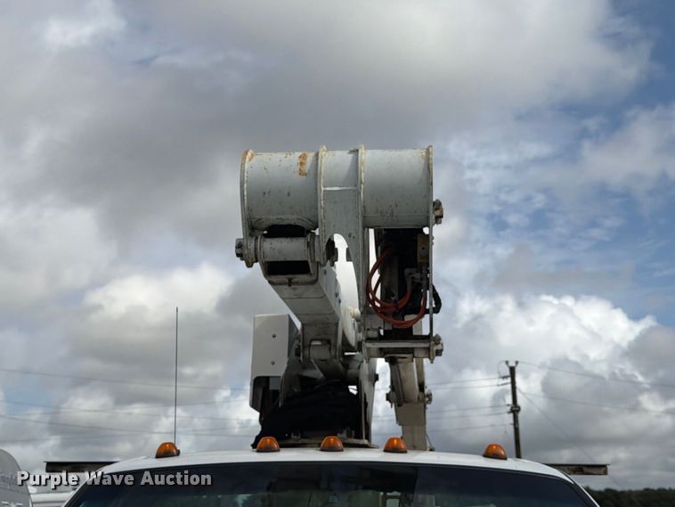 image for item EU0965 2006 Ford F550 bucket truck