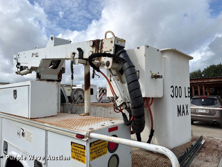 image for item EU0965 2006 Ford F550 bucket truck