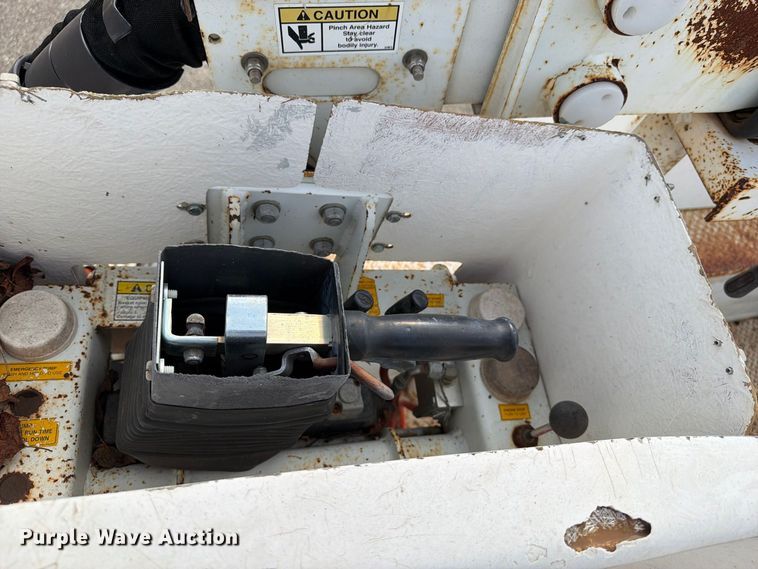 image for item EU0965 2006 Ford F550 bucket truck