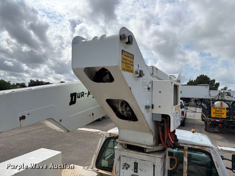 image for item EU0965 2006 Ford F550 bucket truck