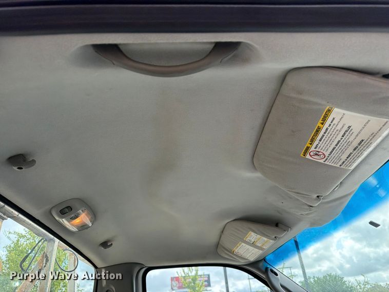 image for item EU0965 2006 Ford F550 bucket truck