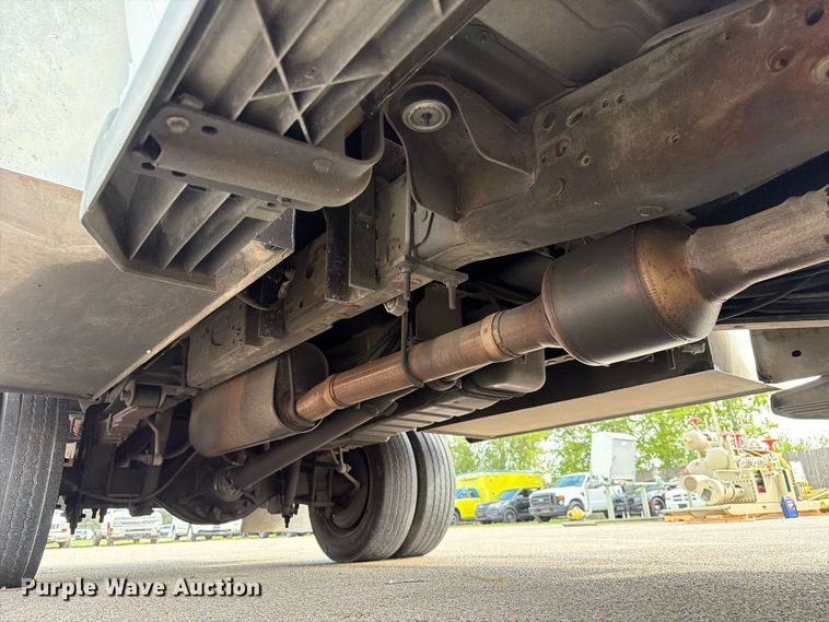 image for item EU0965 2006 Ford F550 bucket truck