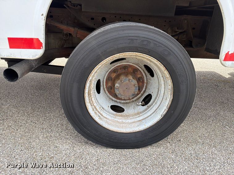 image for item EU0965 2006 Ford F550 bucket truck