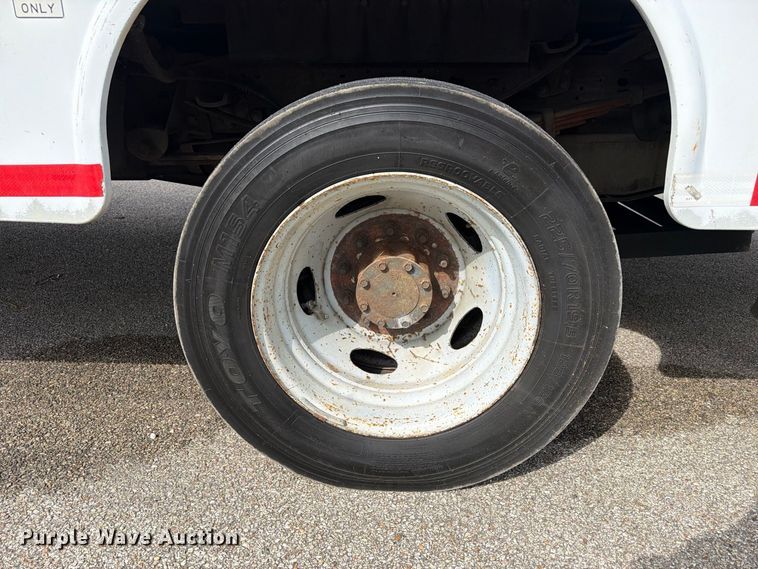 image for item EU0965 2006 Ford F550 bucket truck