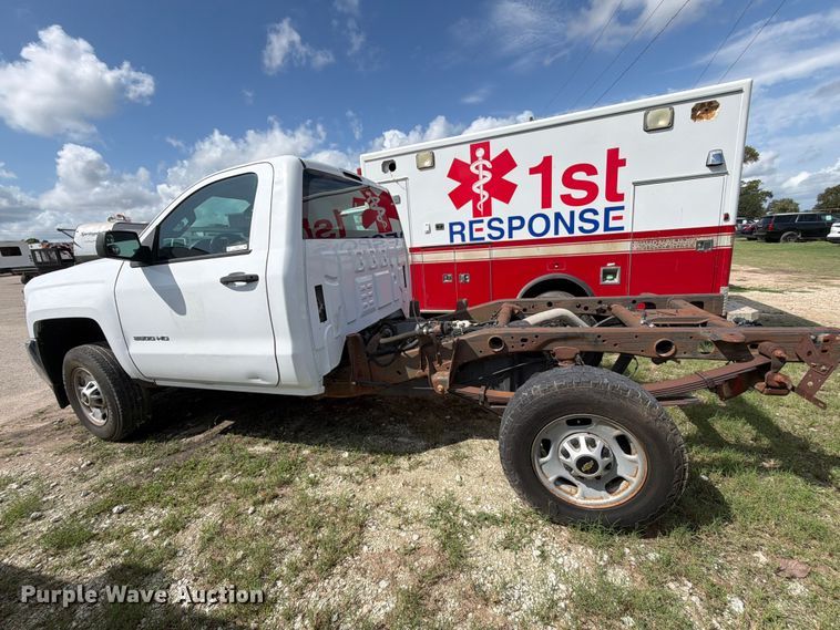 image for item EU0967 2016 Chevrolet Silverado 2500HD pickup truck cab and chassis