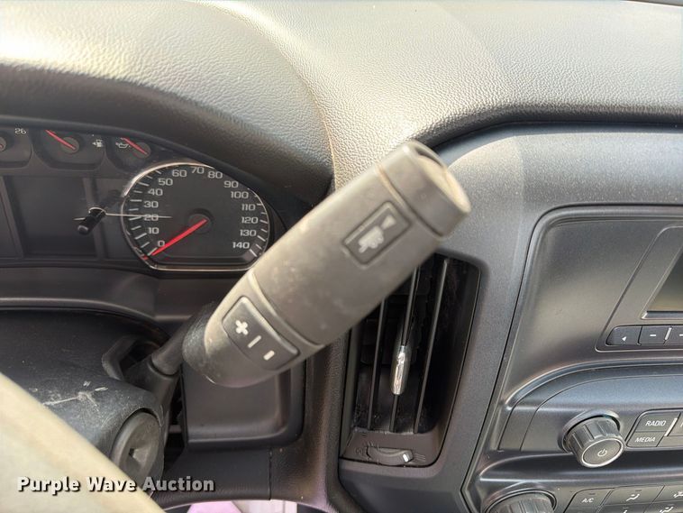 image for item EU0967 2016 Chevrolet Silverado 2500HD pickup truck cab and chassis